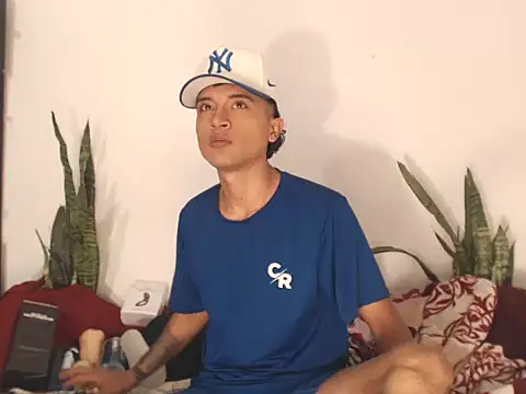 Edward Milleer online show from October 3, 2025, 2:52 am