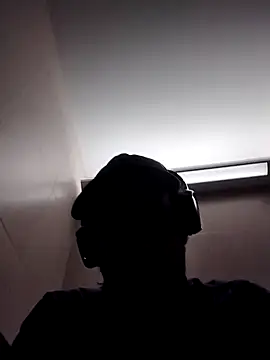 axelongshaft69 online show from December 19, 2025, 8:27 pm