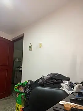 Snapshot of Jestebanano chatting on October 18, 2025, 4:04 am Jestebanano online show from October 18, 2025, 4:04 am