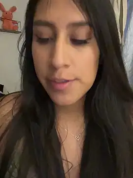 AleFantasy0001 online show from November 15, 2025, 4:21 am