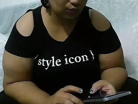 Queen of boobs01 online show from January 19, 2025, 2:17 pm