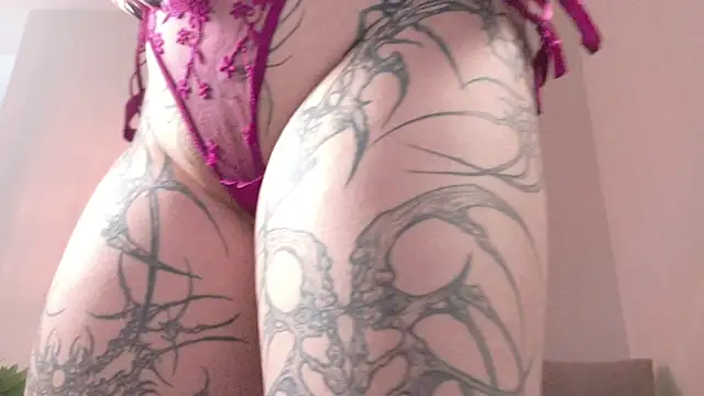 Yuriko May online show from April 7, 2026, 9:32 am