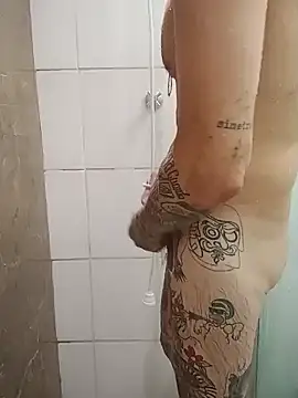 Snapshot of rolesexy chatting on December 13, 2024, 1:37 am rolesexy online show from December 13, 2024, 1:37 am