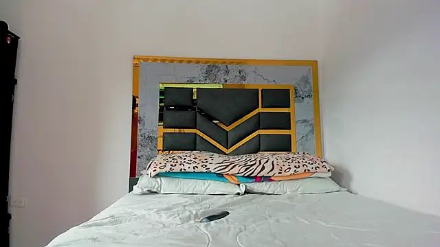 MattDevon online show from October 13, 2025, 7:14 pm