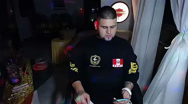 Snapshot of pitbullveryhot chatting on March 2, 2025, 4:07 am pitbullveryhot online show from March 2, 2025, 4:07 am