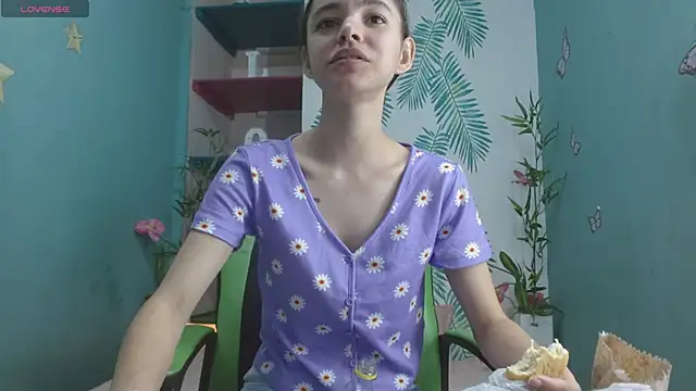 Snapshot of Mia-kalinfa chatting on December 14, 2024, 12:23 pm Mia-kalinfa online show from December 14, 2024, 12:23 pm