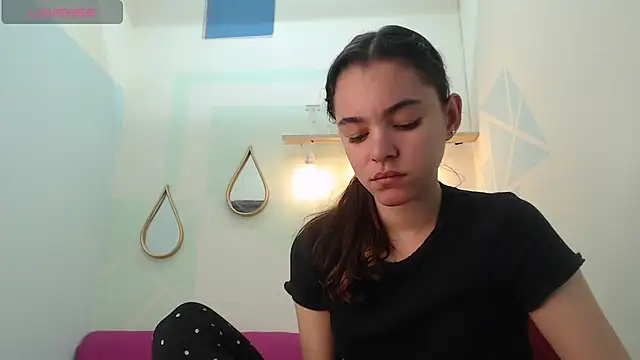 Snapshot of Mia-kalinfa chatting on February 4, 2025, 6:27 pm Mia-kalinfa online show from February 4, 2025, 6:27 pm