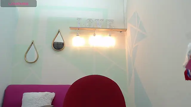 Snapshot of Mia-kalinfa chatting on February 7, 2025, 1:32 pm Mia-kalinfa online show from February 7, 2025, 1:32 pm