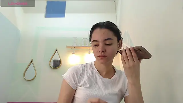 Snapshot of Mia-kalinfa chatting on February 10, 2025, 1:01 pm Mia-kalinfa online show from February 10, 2025, 1:01 pm
