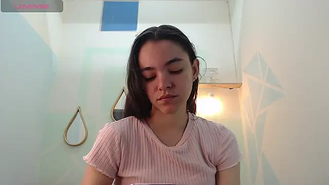 Snapshot of Mia-kalinfa chatting on February 11, 2025, 1:20 pm Mia-kalinfa online show from February 11, 2025, 1:20 pm