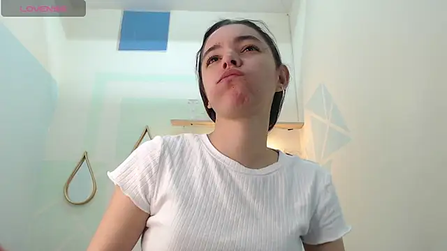 Snapshot of Mia-kalinfa chatting on February 21, 2025, 1:11 pm Mia-kalinfa online show from February 21, 2025, 1:11 pm
