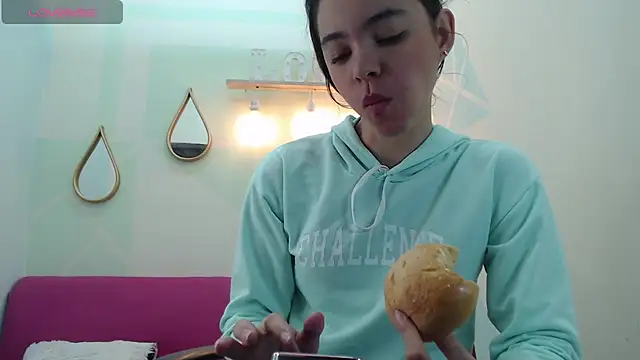 Snapshot of Mia-kalinfa chatting on March 8, 2025, 1:47 pm Mia-kalinfa online show from March 8, 2025, 1:47 pm
