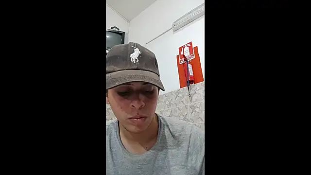 luisfer 306 online show from January 14, 2025, 6:07 pm