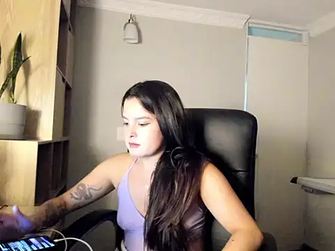 AmandaCallum online show from May 26, 2026, 1:01 am