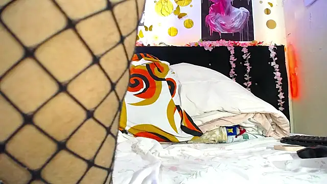  Empera  online show from September 9, 2025, 1:38 am