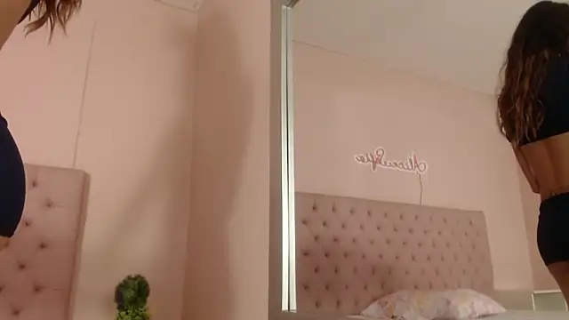 alice sofia online show from October 25, 2025, 1:51 pm