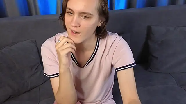 nikompell online show from September 24, 2025, 7:44 am