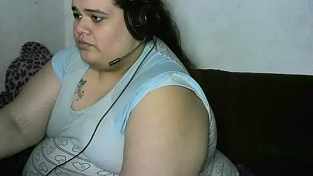 Snapshot of GeovanaLiveHot chatting on November 14, 2025, 7:07 am GeovanaLiveHot online show from November 14, 2025, 7:07 am