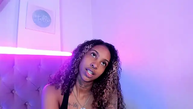 Triipsy online show from February 11, 2025, 11:01 pm