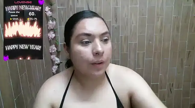 solyeria online show from January 7, 2025, 3:24 am