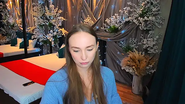 Snapshot of TrueReincarnation chatting on February 13, 2025, 4:07 pm TrueReincarnation online show from February 13, 2025, 4:07 pm