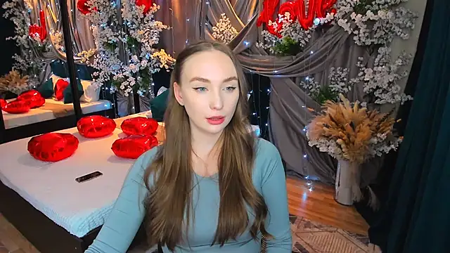 Snapshot of TrueReincarnation chatting on February 18, 2025, 7:19 pm TrueReincarnation online show from February 18, 2025, 7:19 pm