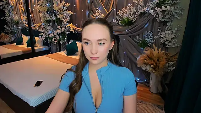 Snapshot of TrueReincarnation chatting on February 25, 2025, 10:18 pm TrueReincarnation online show from February 25, 2025, 10:18 pm