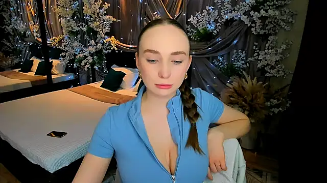 Snapshot of TrueReincarnation chatting on March 11, 2025, 10:20 pm TrueReincarnation online show from March 11, 2025, 10:20 pm