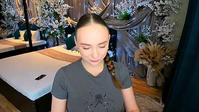 Snapshot of TrueReincarnation chatting on March 17, 2025, 4:08 am TrueReincarnation online show from March 17, 2025, 4:08 am