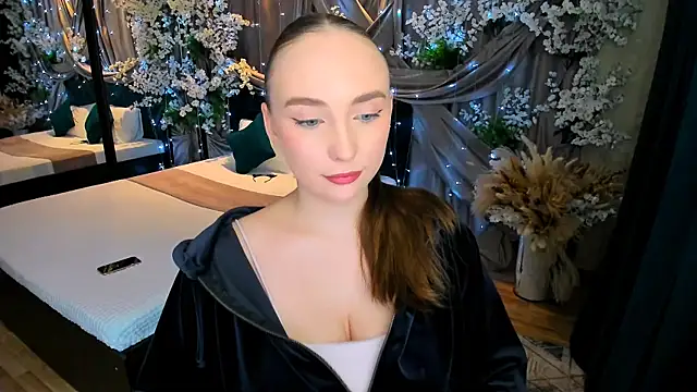 Snapshot of TrueReincarnation chatting on March 18, 2025, 4:26 pm TrueReincarnation online show from March 18, 2025, 4:26 pm