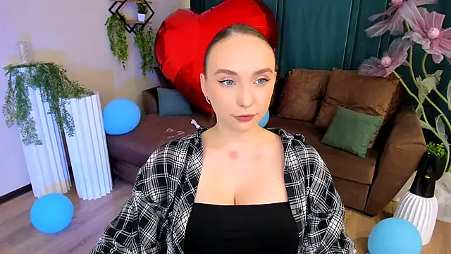 Snapshot of TrueReincarnation chatting on September 11, 2025, 7:14 pm TrueReincarnation online show from September 11, 2025, 7:14 pm