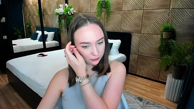 Snapshot of TrueReincarnation chatting on October 5, 2025, 10:24 am TrueReincarnation online show from October 5, 2025, 10:24 am