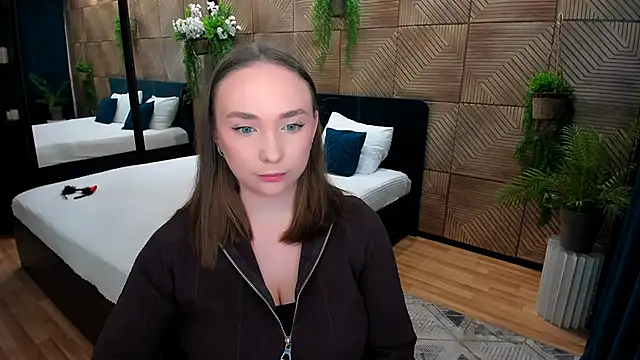 Snapshot of TrueReincarnation chatting on October 18, 2025, 10:16 am TrueReincarnation online show from October 18, 2025, 10:16 am