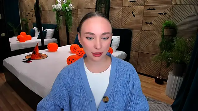 Snapshot of TrueReincarnation chatting on October 30, 2025, 4:19 pm TrueReincarnation online show from October 30, 2025, 4:19 pm