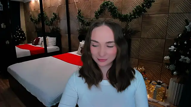 Snapshot of TrueReincarnation chatting on December 17, 2025, 4:24 pm TrueReincarnation online show from December 17, 2025, 4:24 pm