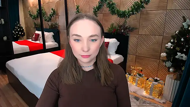 Snapshot of TrueReincarnation chatting on December 23, 2025, 10:13 am TrueReincarnation online show from December 23, 2025, 10:13 am