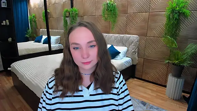 Snapshot of TrueReincarnation chatting on February 7, 2026, 10:19 am TrueReincarnation online show from February 7, 2026, 10:19 am