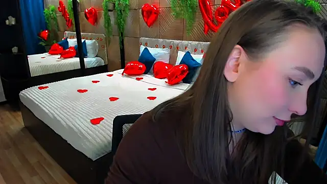 Snapshot of TrueReincarnation chatting on February 15, 2026, 7:10 pm TrueReincarnation online show from February 15, 2026, 7:10 pm