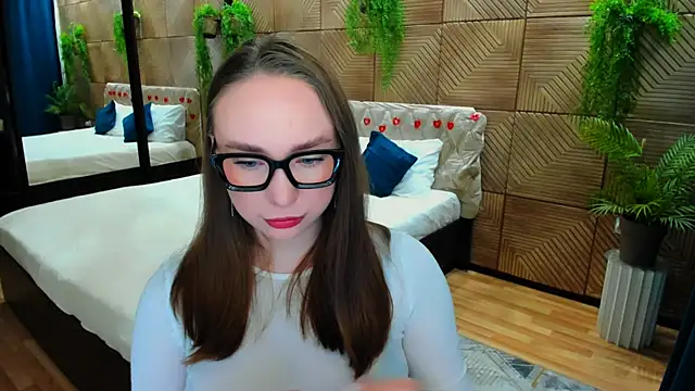 Snapshot of TrueReincarnation chatting on April 29, 2026, 4:11 pm TrueReincarnation online show from April 29, 2026, 4:11 pm