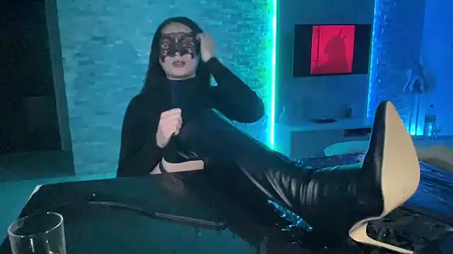 DominaCat75 online show from December 10, 2024, 4:56 am