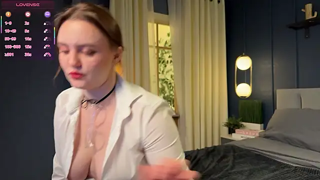 Lella Ryann  online show from February 5, 2026, 5:39 pm