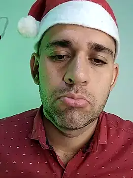 Snapshot of CRISTHIAN_GREY01 chatting on December 29, 2024, 3:46 pm CRISTHIAN GREY01 online show from December 29, 2024, 3:46 pm