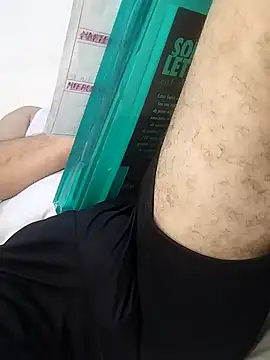 Snapshot of CRISTHIAN_GREY01 chatting on February 27, 2025, 5:24 am CRISTHIAN GREY01 online show from February 27, 2025, 5:24 am