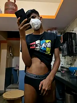 KissesBoyAD online show from December 18, 2024, 4:39 pm