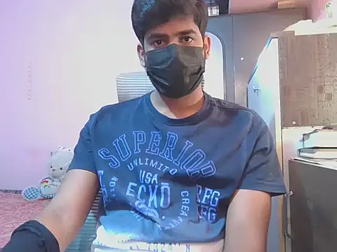 Snapshot of KissesBoyAD chatting on January 16, 2026, 6:12 pm KissesBoyAD online show from January 16, 2026, 6:12 pm