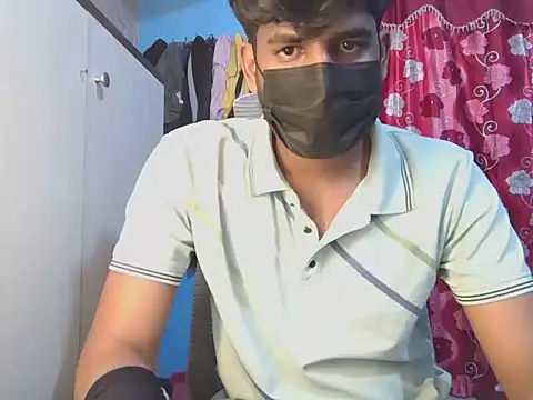 Snapshot of KissesBoyAD chatting on February 25, 2026, 6:39 pm KissesBoyAD online show from February 25, 2026, 6:39 pm