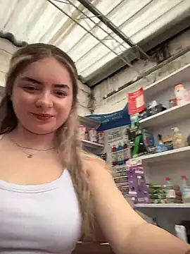 imlindapink online show from March 11, 2026, 4:46 pm