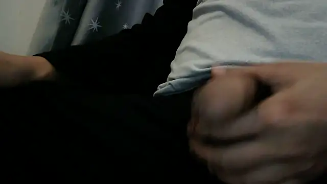 Snapshot of XiaoGuoGuo284512 chatting on January 12, 2026, 5:01 am XiaoGuoGuo284512 online show from January 12, 2026, 5:01 am