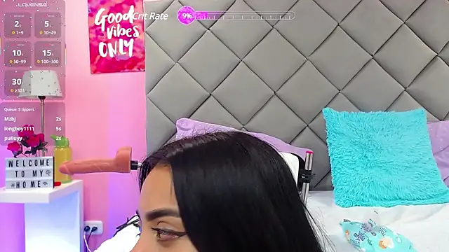 SaraSchmitt online show from February 22, 2025, 1:22 am