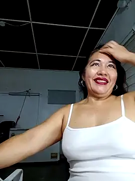 anniecoopeer online show from March 6, 2025, 11:47 am